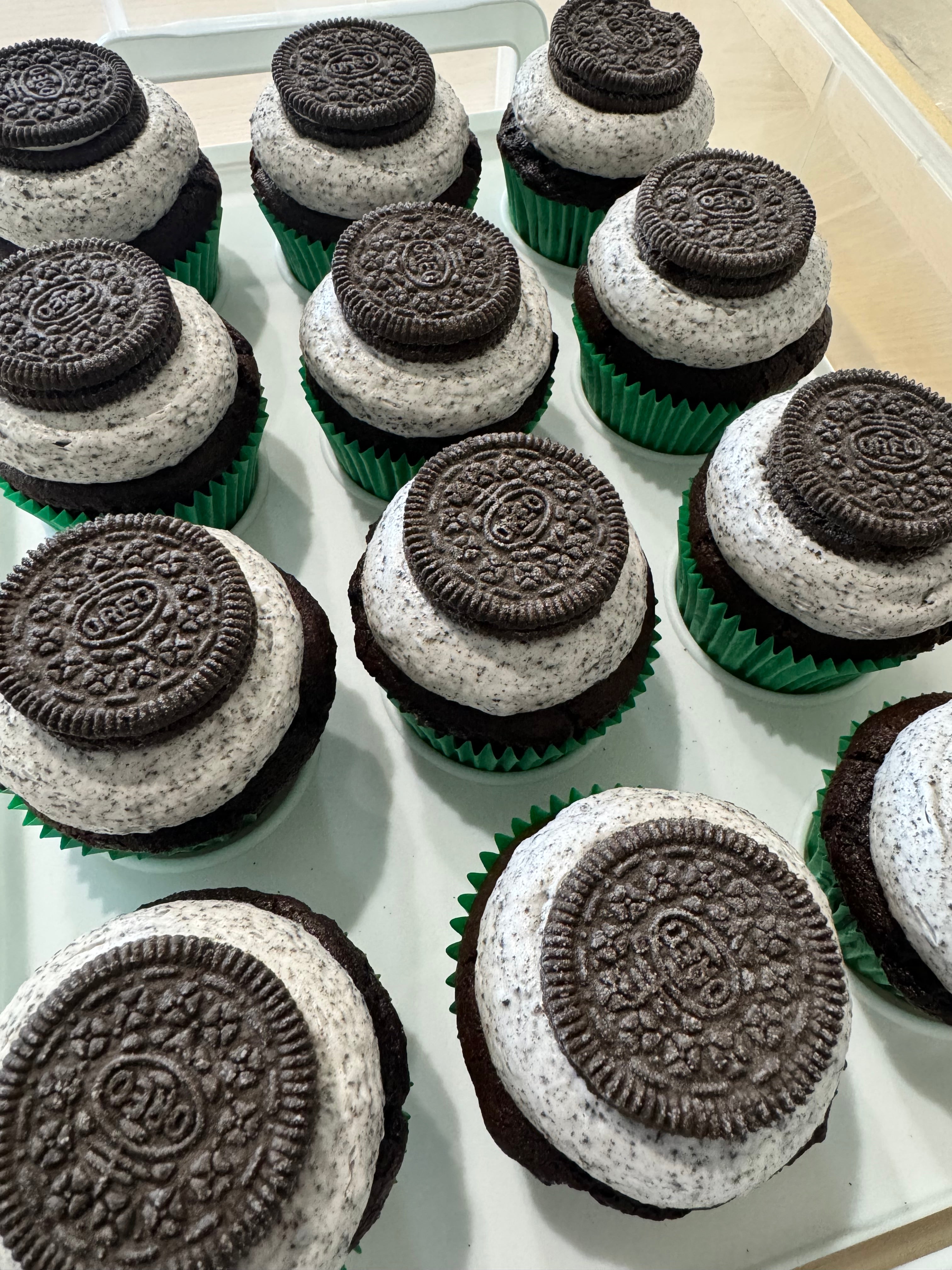 Vegan Cookies and Cream Cupcakes