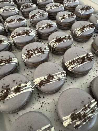 Cookies and Cream Macarons