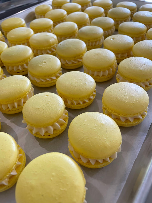 Lemon Curd Macarons